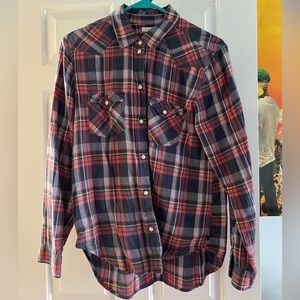 Super cute American Eagle button up flannel, worn twice